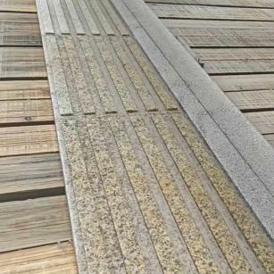 遂宁黄金麻盲道石 盲条