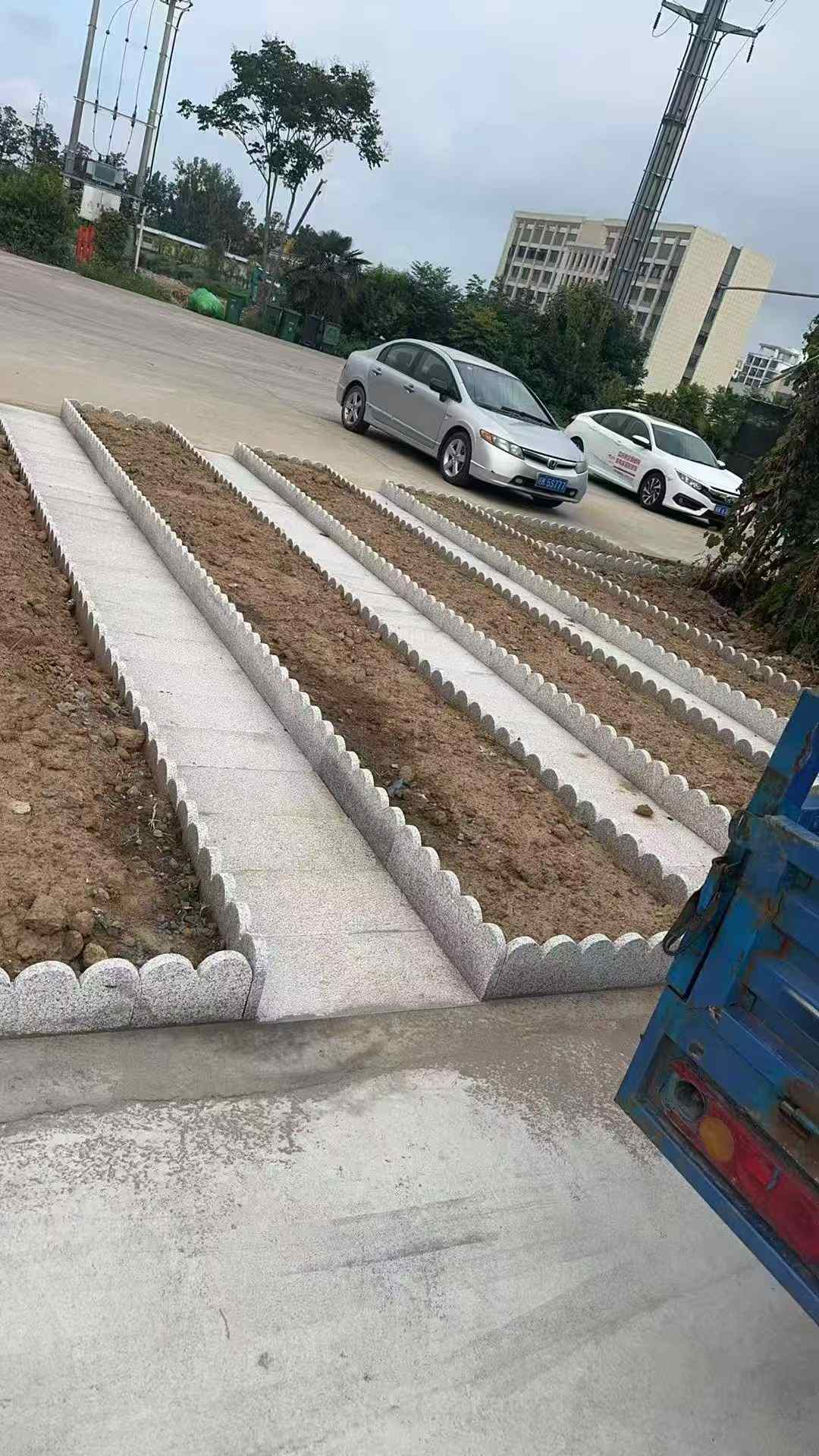 遂宁芝麻白花边石